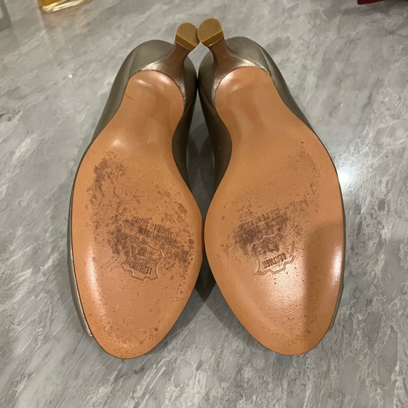 Stuart Weitzman Leather Pumps - Picture 4 of 5